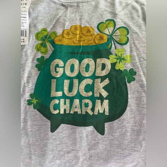 Celebrate It Gray 'Good Luck Charm' Kids Tee NWT - Picture 7 of 8